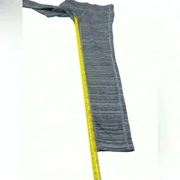 Athleta High Rise Jacquard Chaturanga Leggings Silver Bells/Fog Size S - Picture 7 of 9